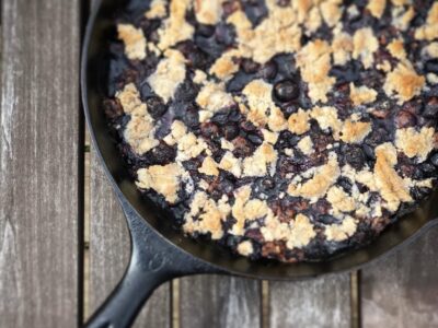 gluten-free blueberry crumble skillet