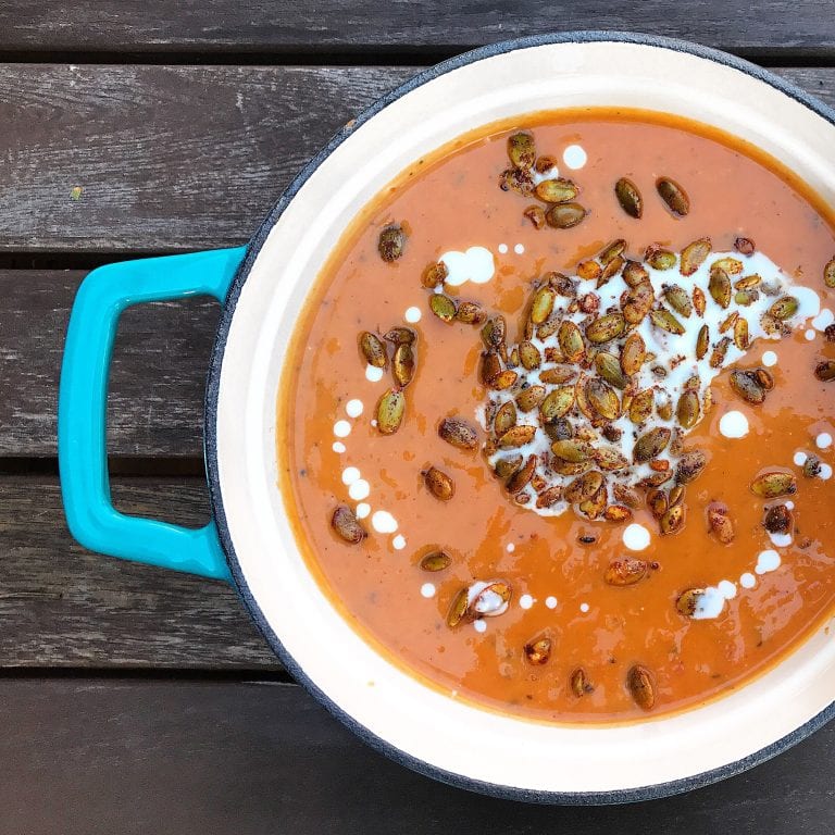 paleo pumpkin soup with spicy roasted pepitas