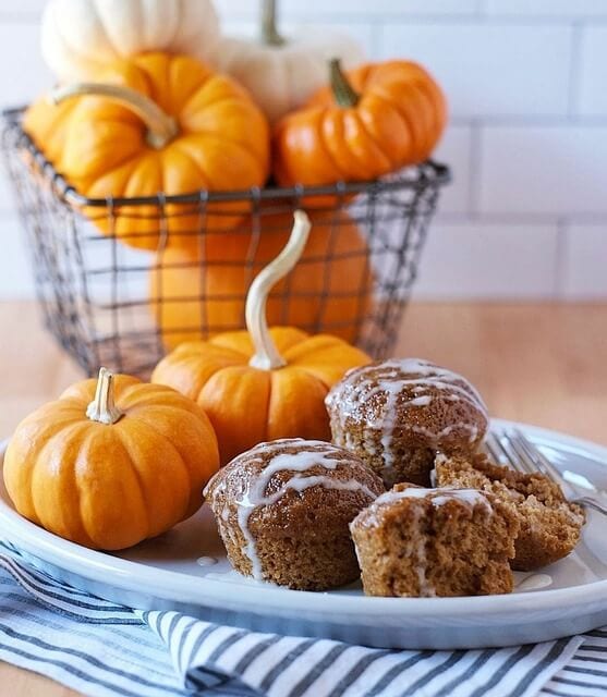 plate of pumpkin muffins