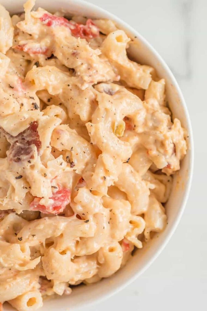 macaroni and cheese recipe with bacon and tomatoes