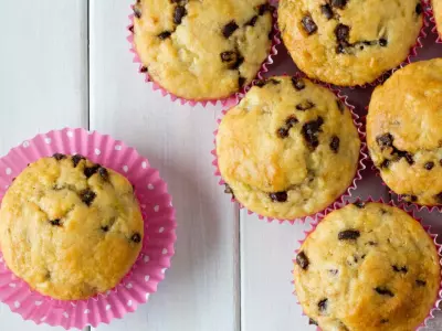 Paleo Chocolate Chip Muffins
